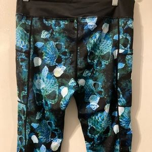 CVG Full Length Mermaid skulls